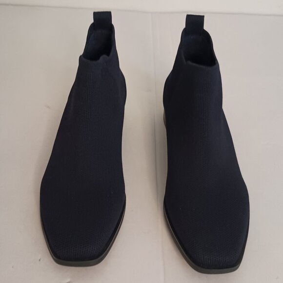 VIVAIA Ryan Blue Water Resistant Chelsea Boots Womens Sz 7.5 (EU 38) - Picture 6 of 15